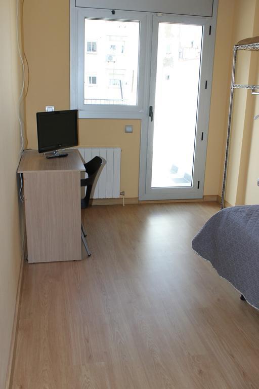 Hostal Cal Siles El Prat de Llobregat Dış mekan fotoğraf