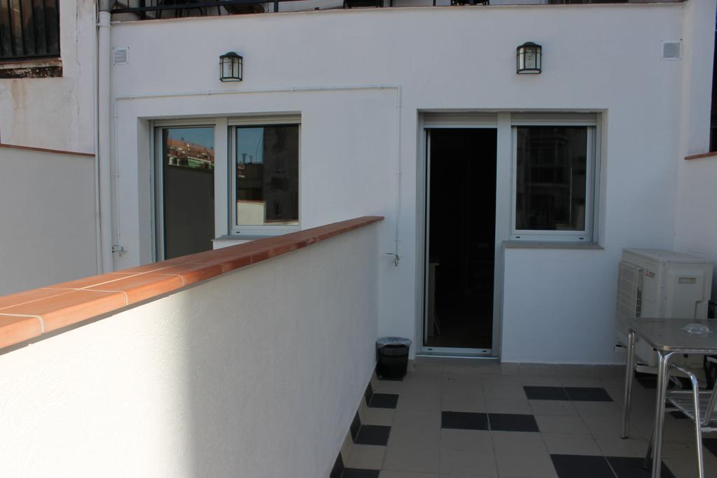 Hostal Cal Siles El Prat de Llobregat Dış mekan fotoğraf