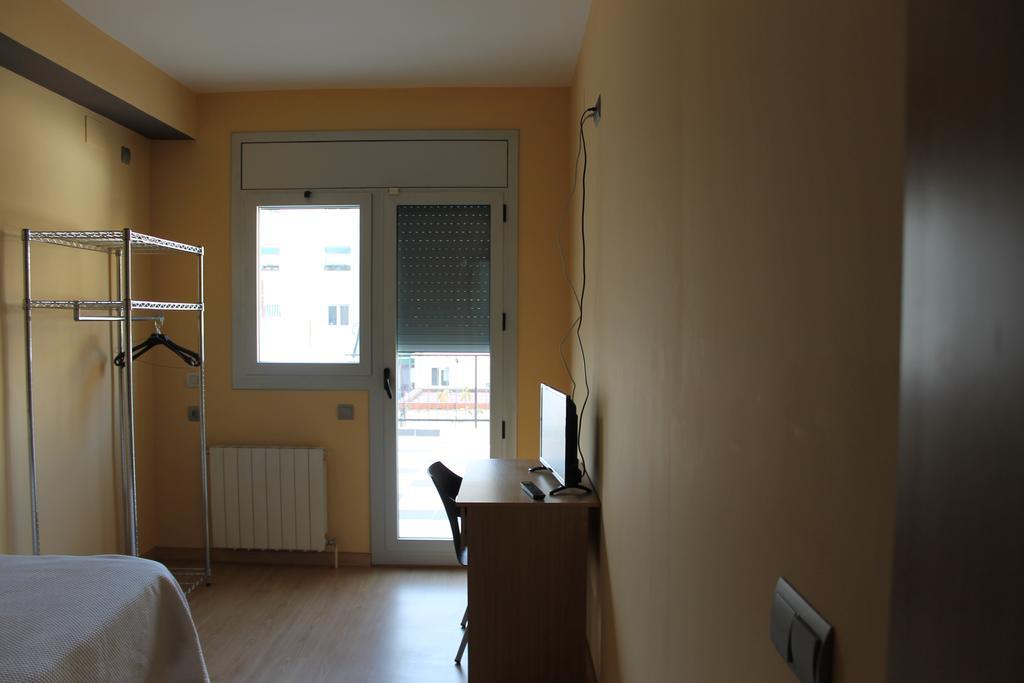 Hostal Cal Siles El Prat de Llobregat Dış mekan fotoğraf